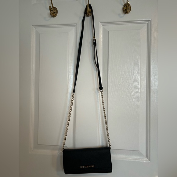 Michael Kors Cross Body Bag - Picture 2 of 3